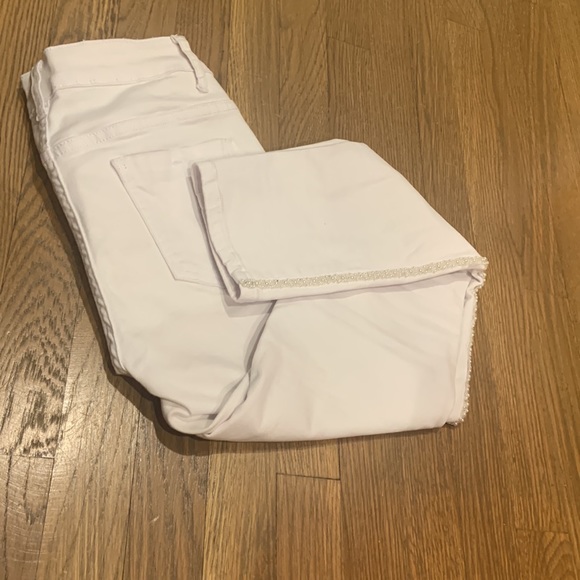 White jeans with pearls - Picture 6 of 6